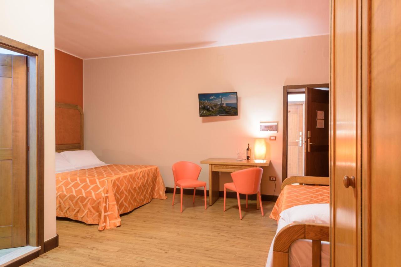 Leone De Castris Wine Hotel Salice Salentino Kültér fotó