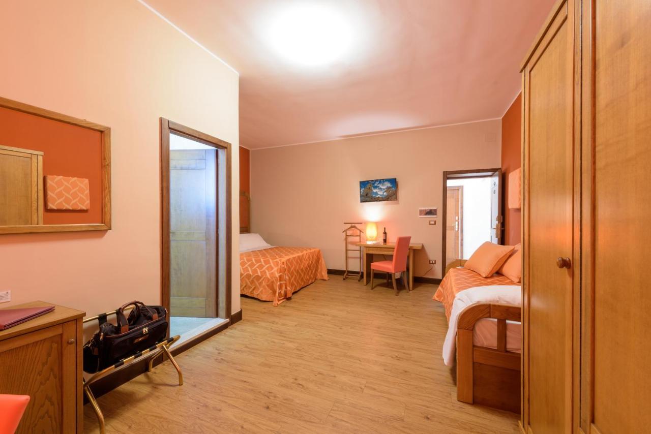 Leone De Castris Wine Hotel Salice Salentino Kültér fotó