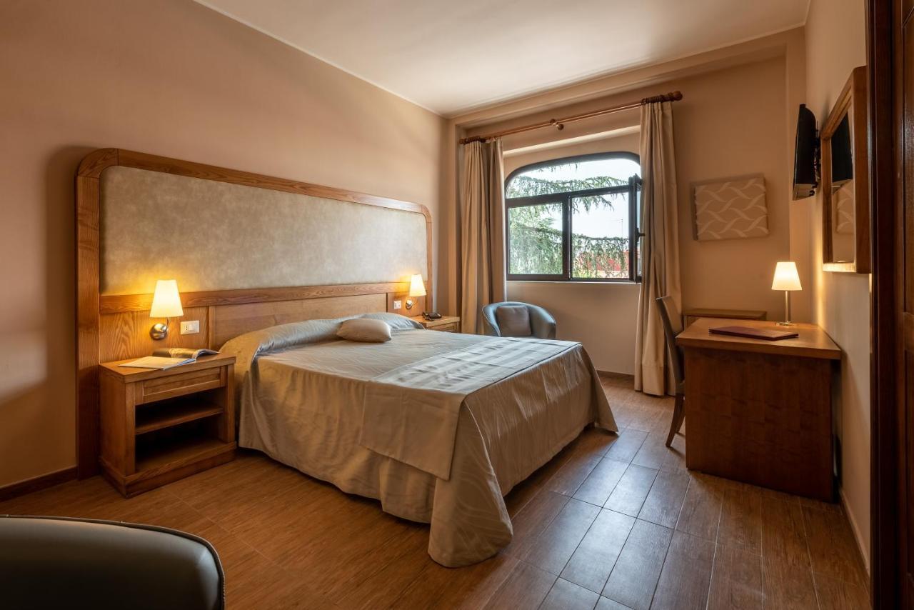 Leone De Castris Wine Hotel Salice Salentino Kültér fotó