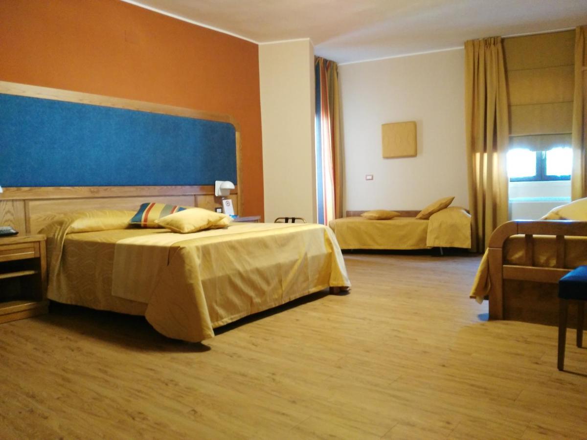 Leone De Castris Wine Hotel Salice Salentino Kültér fotó