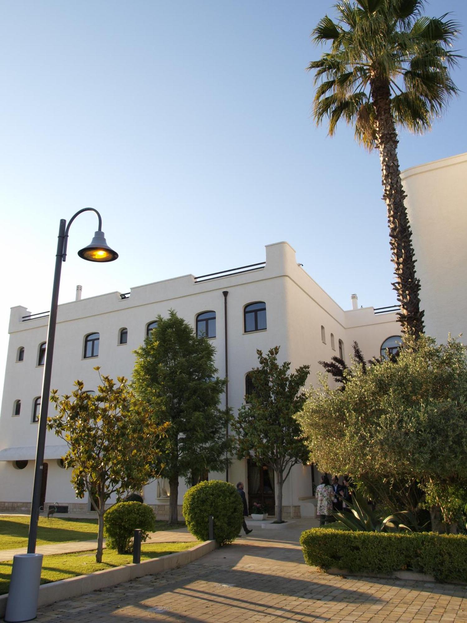Leone De Castris Wine Hotel Salice Salentino Kültér fotó